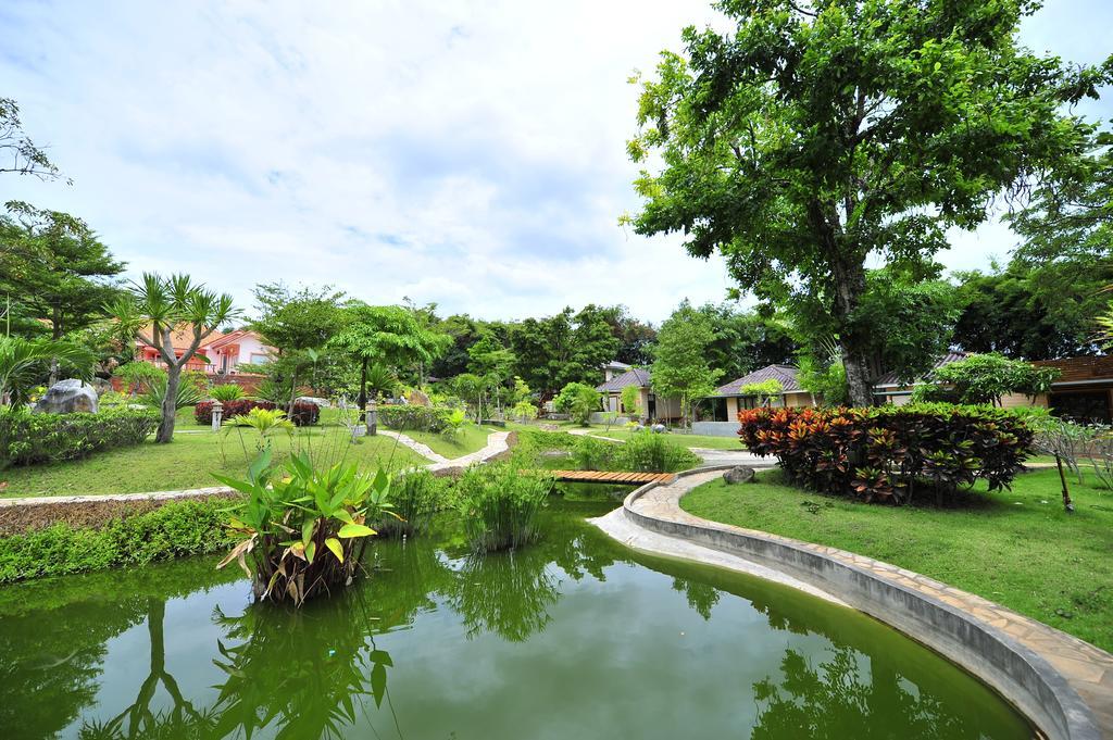 Dusit Talai Resort Nongnamdeng Kültér fotó