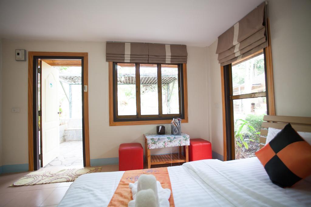 Dusit Talai Resort Nongnamdeng Kültér fotó