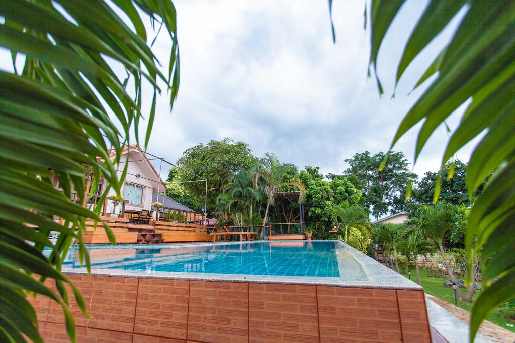 Dusit Talai Resort Nongnamdeng Kültér fotó