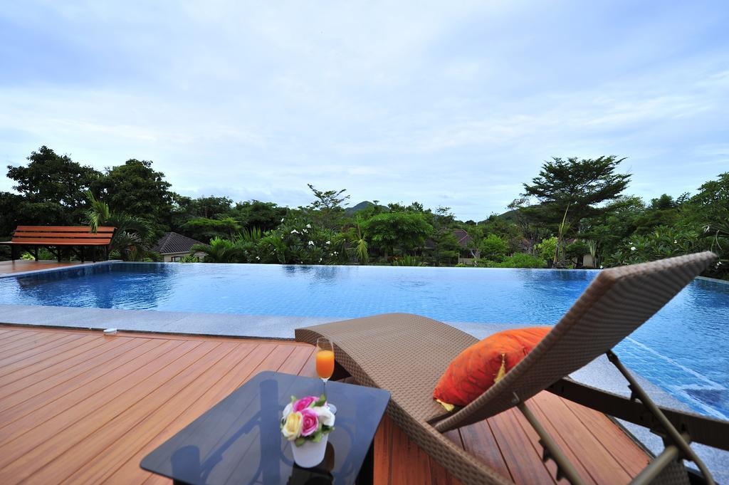 Dusit Talai Resort Nongnamdeng Kültér fotó